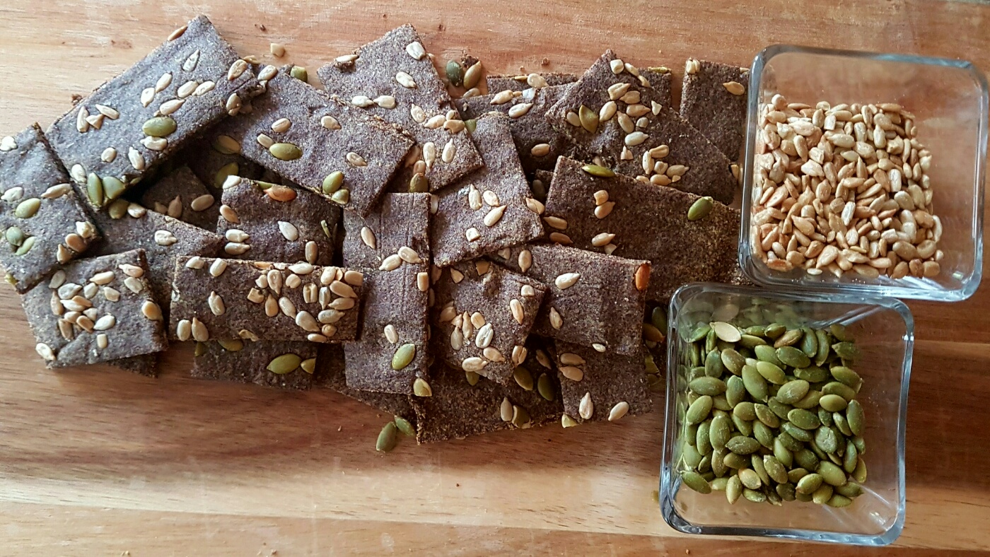 Simple easy flaxseed crackers